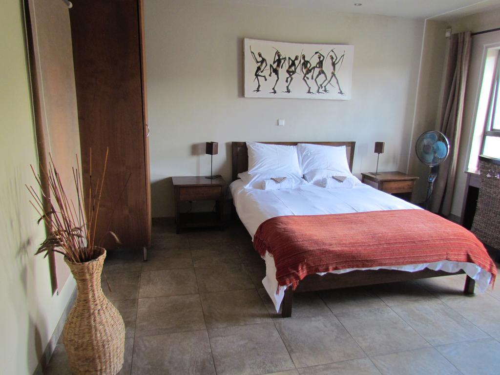 Capetown 4U Guesthouse Bloubergstrand Extérieur photo