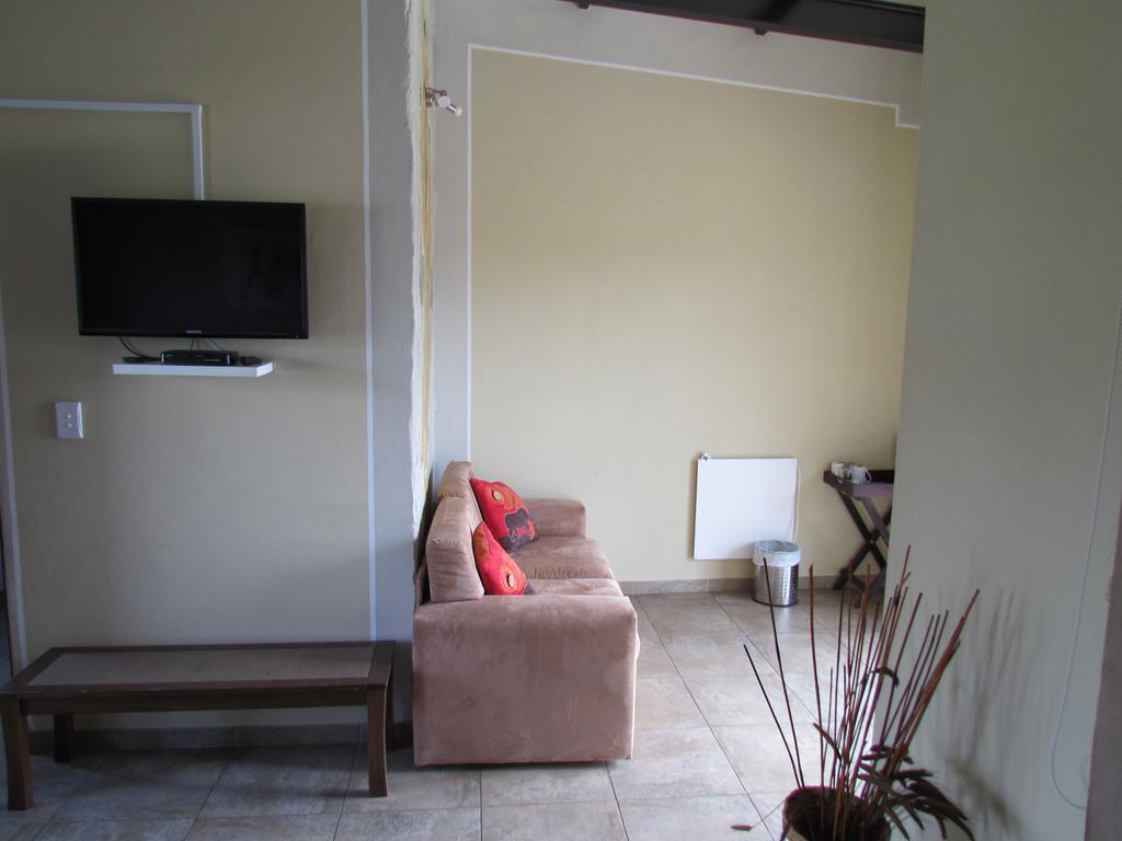 Capetown 4U Guesthouse Bloubergstrand Extérieur photo