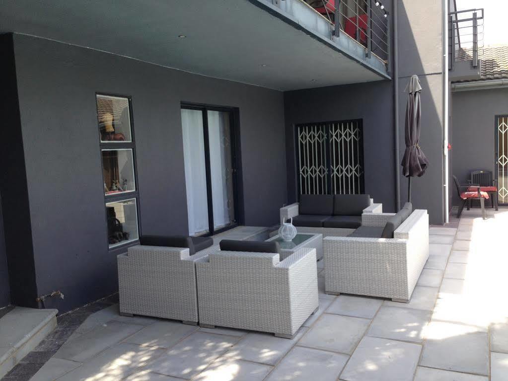 Capetown 4U Guesthouse Bloubergstrand Extérieur photo