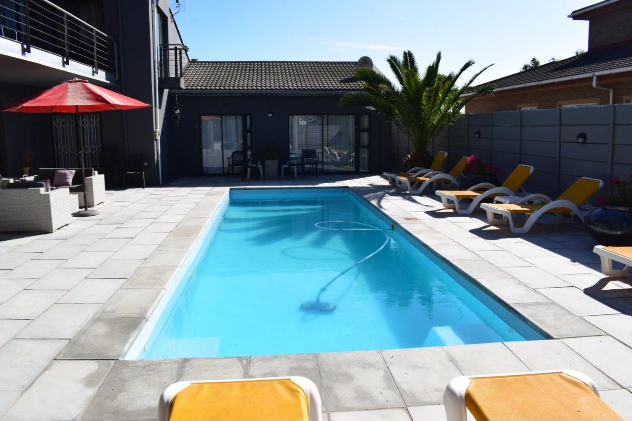 Capetown 4U Guesthouse Bloubergstrand Extérieur photo