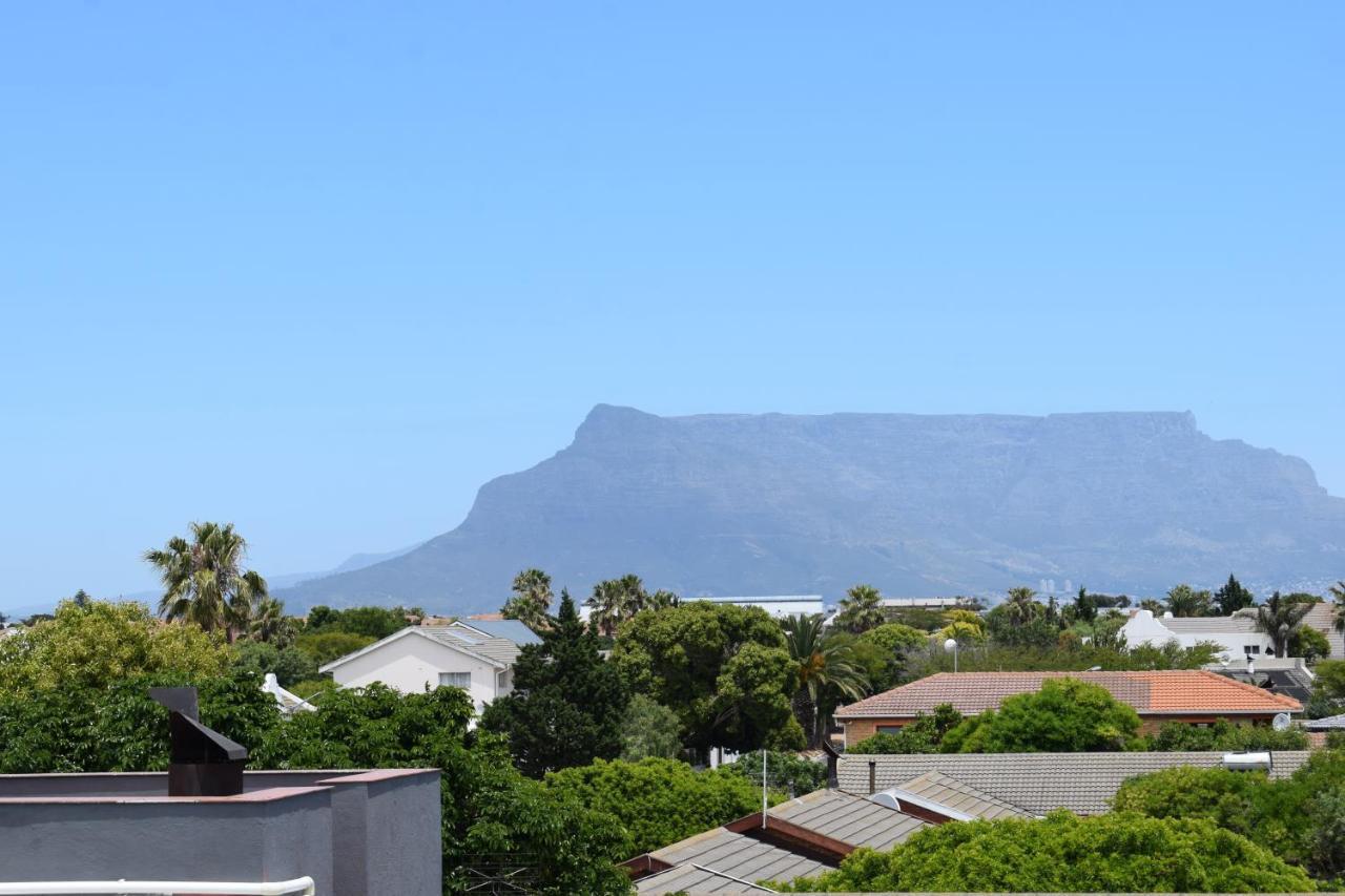 Capetown 4U Guesthouse Bloubergstrand Extérieur photo