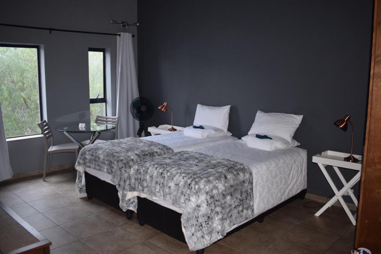 Capetown 4U Guesthouse Bloubergstrand Extérieur photo