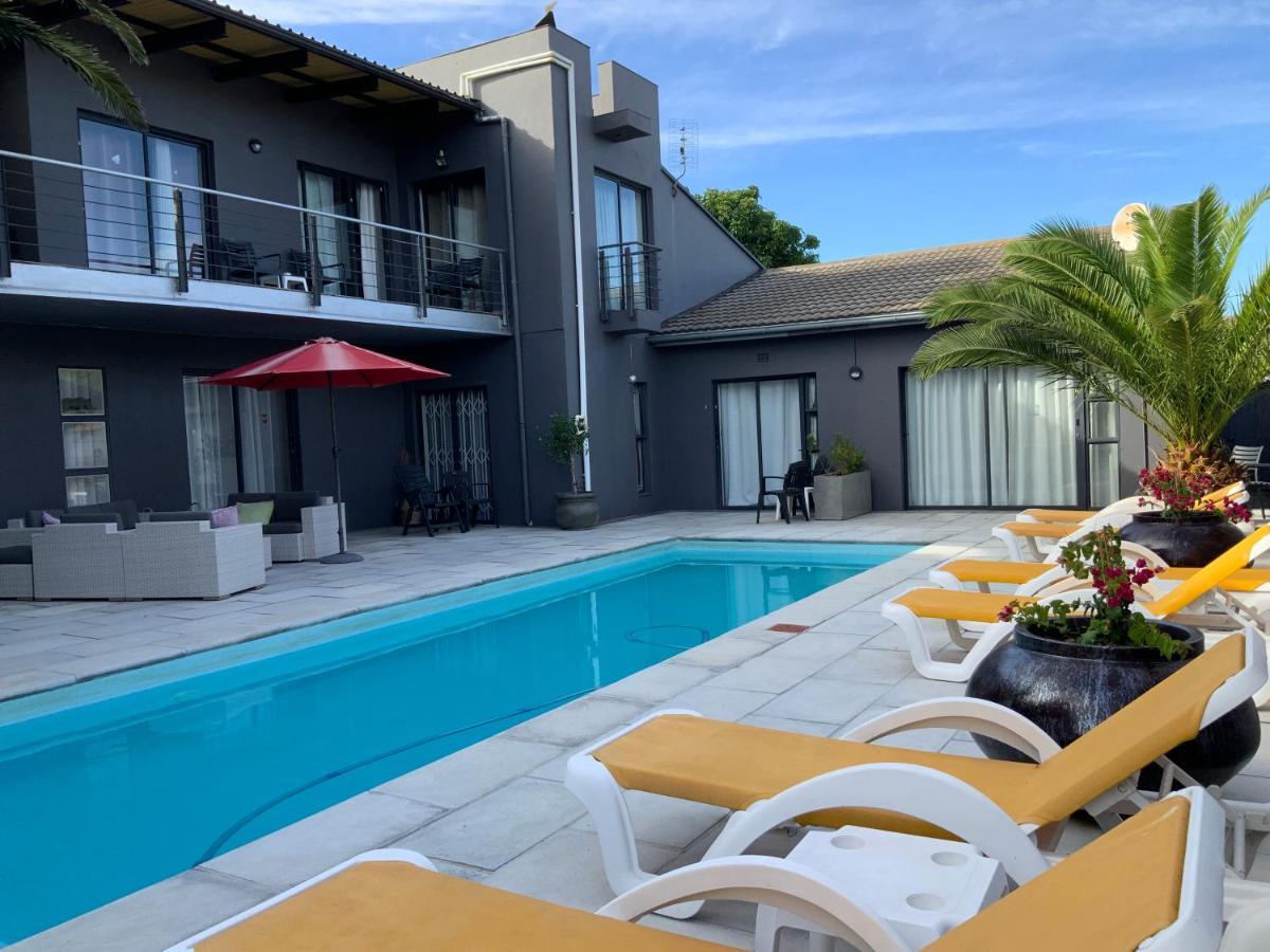 Capetown 4U Guesthouse Bloubergstrand Extérieur photo